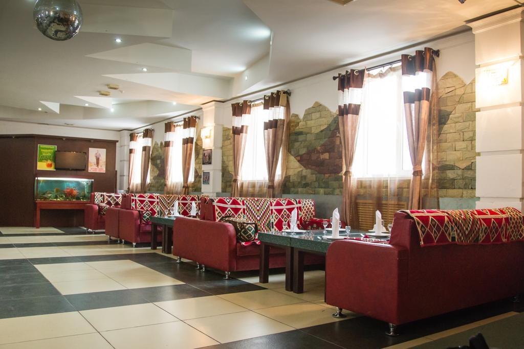 Diar Hotel Atyrau Luaran gambar
